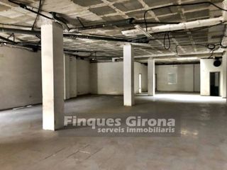 Local Comercial a Travesia Santa Eugenia