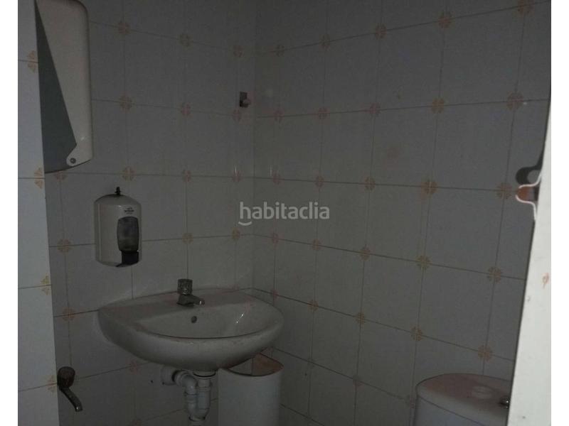 Foto 8e00ba9d-b566-44f5-8567-6f4b310327e8. Local comercial a Can Gibert del Pla Girona