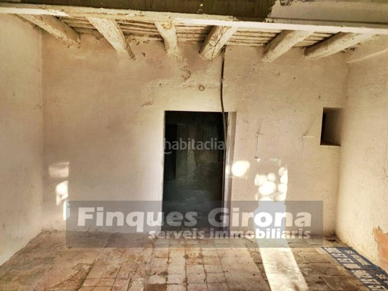 Foto da7d4c11-cffe-4b3c-9f8e-8a932649453e. Xalet amb aparcament a Quart