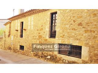 Masia  Ponent. Masia con gran encanto en garrigoles les olives