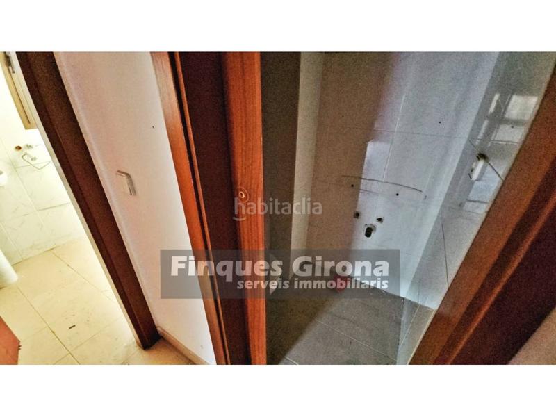 Foto 0fe35b08-3221-4bde-b9db-b1da3a46e048. Appartamento con parcheggio piscina in Palau Girona