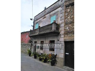 Maison à Calle priorat 31. Casa en venda a cervià de ter