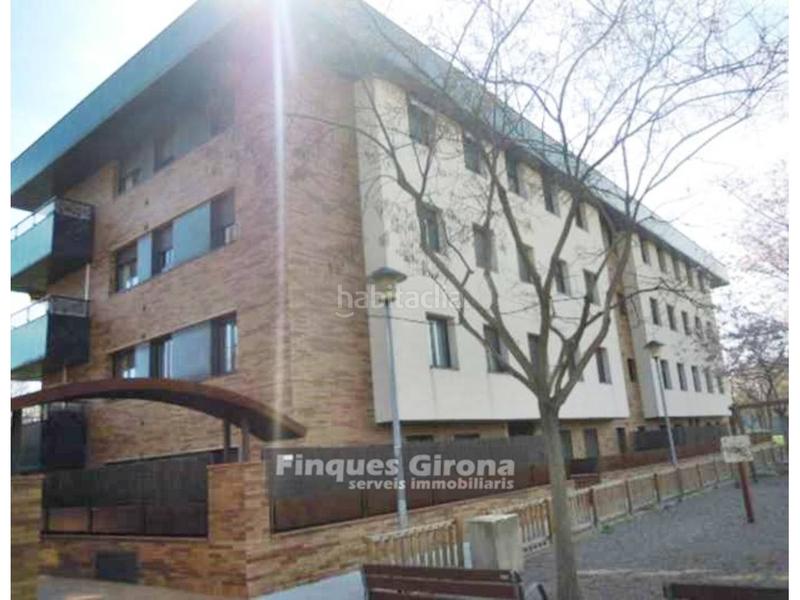 Foto 8e9e661d-cdc6-4fb8-9647-27d06ef1e04a. Aparcament cotxe a Jonquera (La)