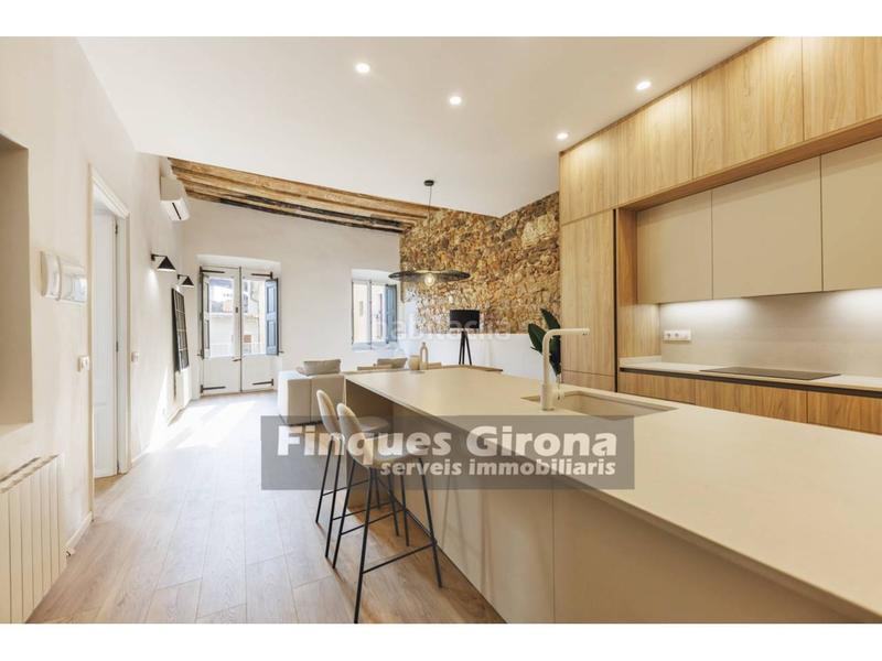 Foto 4b66bd8d-26f2-4c62-a489-21839fd4128e. Appartamento con riscaldamento in Centre-Barri Vell Girona
