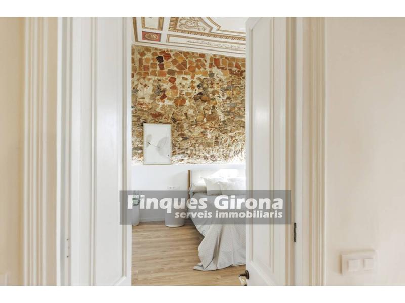 Foto f935aa3e-4c03-48ba-bffd-471e8d88a9ca. Appartamento con riscaldamento in Centre-Barri Vell Girona
