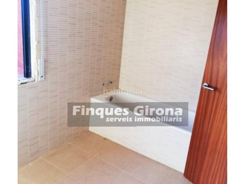 Foto 33ac55b6-cd6a-41f9-a9a2-5fcb9318115c. Chalet casa aislada en venta en mas llunes en Bescanó