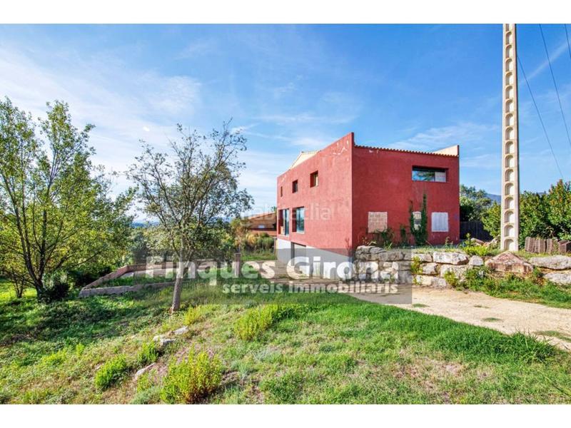 Foto be206889-48c6-46eb-bd59-cdb5d2790441. Chalet casa aislada en venta en mas llunes en Bescanó