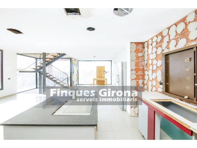 Foto c214e7cb-d34b-4401-a09a-62f0152fc7c6. Chalet casa aislada en venta en mas llunes en Bescanó