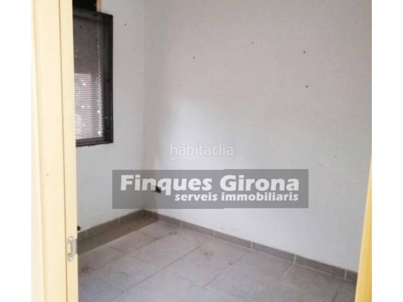 Foto d24a6189-bdbb-41ca-813f-65aeb77d1840. Chalet casa aislada en venta en mas llunes en Bescanó