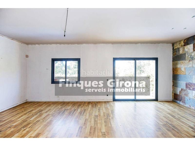 Foto 1b0821e5-9226-4b31-b43d-1296424465c0. Casa magnifica casa en venta zona mas llunes en Bescanó