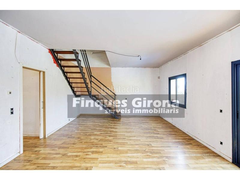Foto 3485c7a9-5307-4786-ba19-181ecac411e1. Casa magnifica casa en venta zona mas llunes en Bescanó