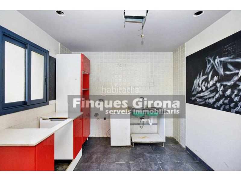 Foto 4249b8ab-9175-4fdd-81a6-817c18f13f8d. Casa magnifica casa en venta zona mas llunes en Bescanó