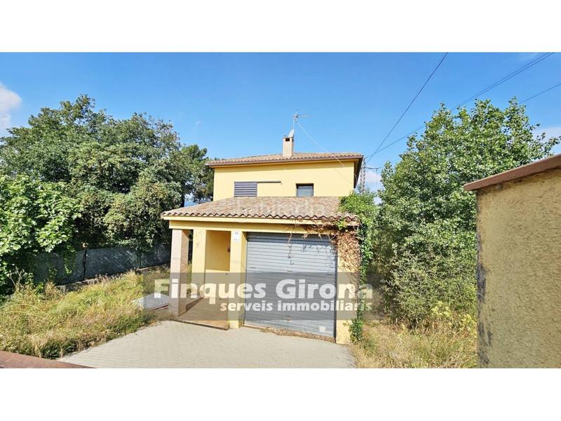 Foto de8d60ae-966a-4e1c-981e-6aab7ba321c2. Casa magnifica casa en venta zona mas llunes en Bescanó