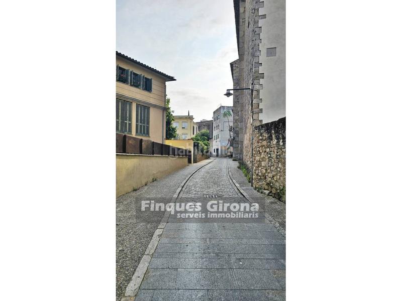 Foto 38714574-74d9-414f-8e5a-f57f39f33fea. Piso  totalmente reformado en el barrio viejo en Girona