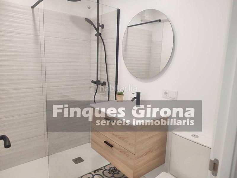 Foto 3ad3d0c0-23c1-4139-8f97-2daa29e60562. Piso  totalmente reformado en el barrio viejo en Girona