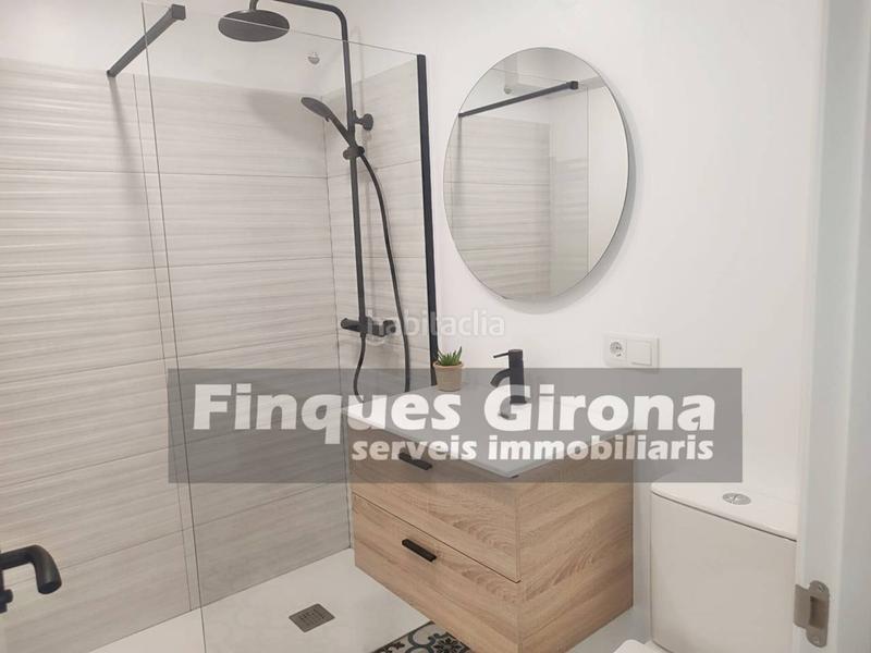 Foto eb428568-77fd-4ea1-9deb-8a590c6c12cb. Piso  totalmente reformado en el barrio viejo en Girona