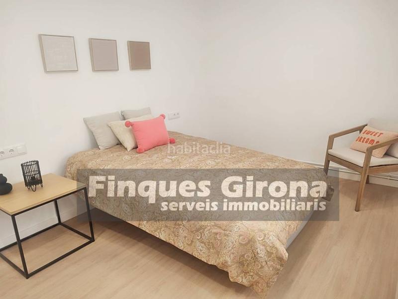 Foto eebeb624-502a-40ee-b3fe-d6e292180871. Piso  totalmente reformado en el barrio viejo en Girona