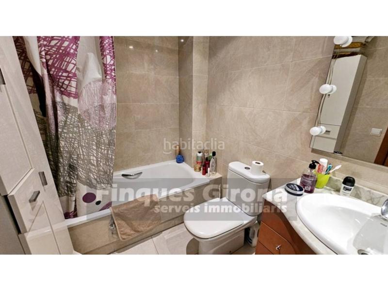 Foto 3105b0f0-d5f9-43a1-893e-e956c7c04b32. Piso  esquinero en venta zona massana, 3 dorm. en Salt