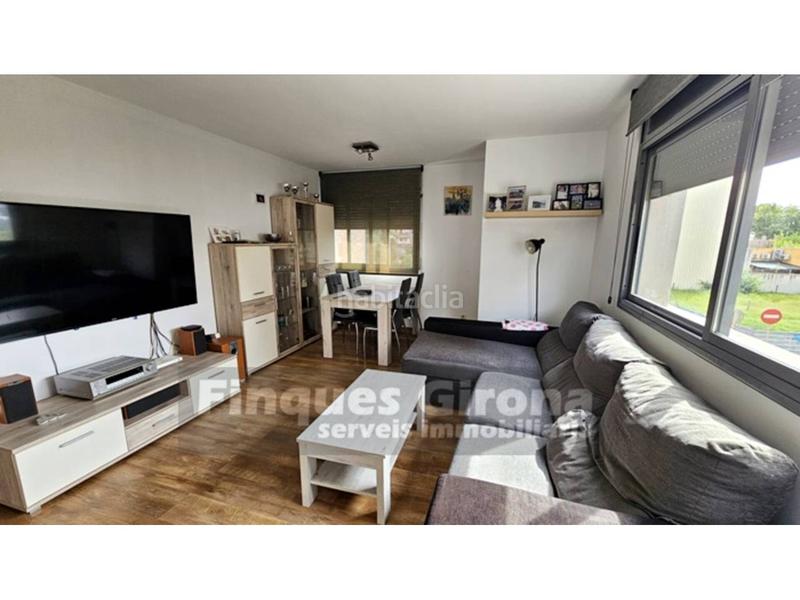 Foto 93777e65-08c8-4747-87c7-bad85444cc71. Piso  esquinero en venta zona massana, 3 dorm. en Salt
