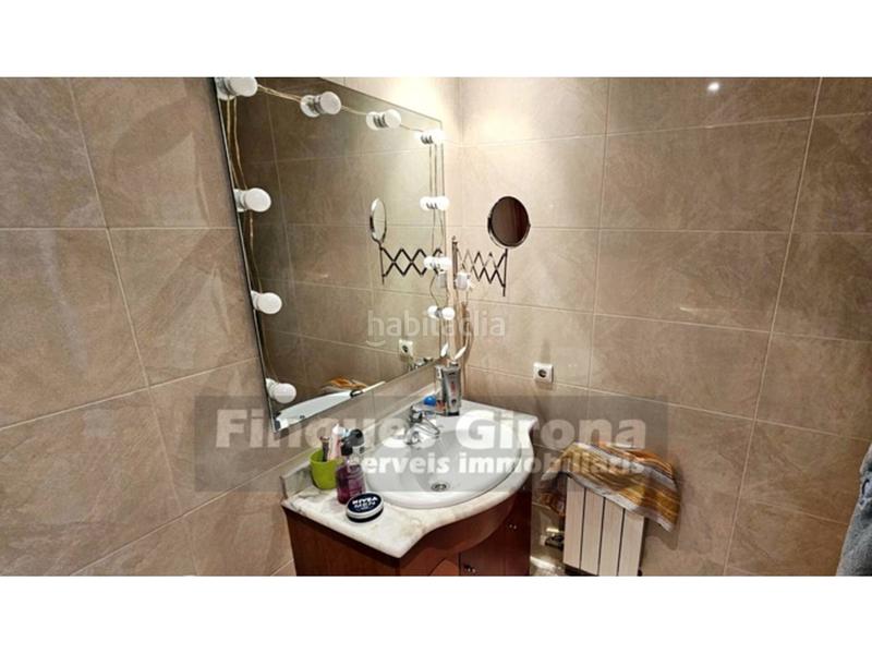 Foto 9b3bebf9-4f05-4ecb-bfc5-ac0537288adb. Piso  esquinero en venta zona massana, 3 dorm. en Salt