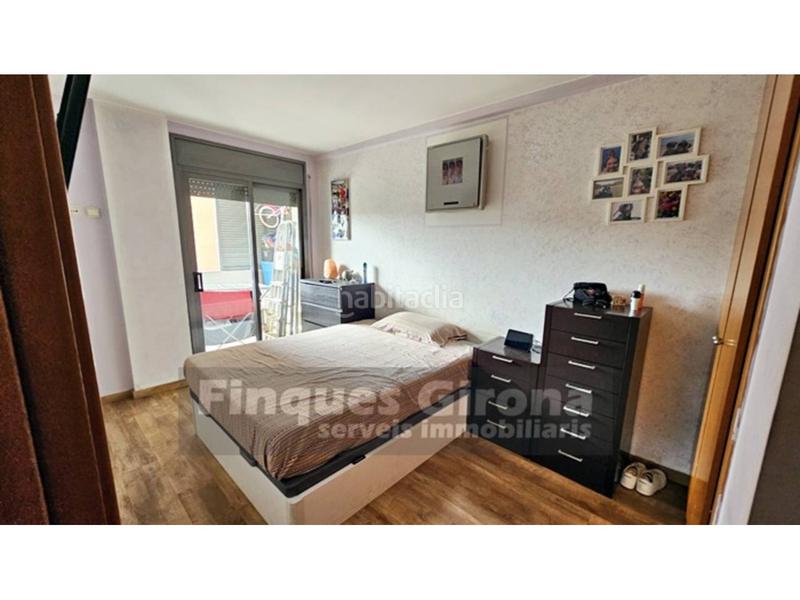 Foto 9e2d00e4-e69a-409f-9721-f27cbfac72e6. Piso  esquinero en venta zona massana, 3 dorm. en Salt