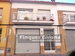 Maison jumelée  Torres i bages. Casa gran adosada en venta en salt