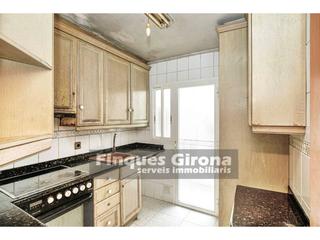 Appartement  Torres i bages. Gran piso para reformar en salt