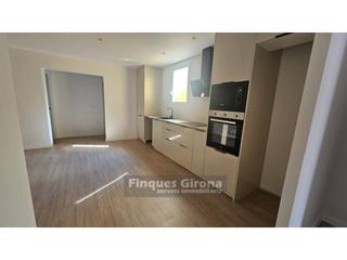 Appartement  Astúries. A estrenar piso con gran terraza en la zona de avellaneda de gir