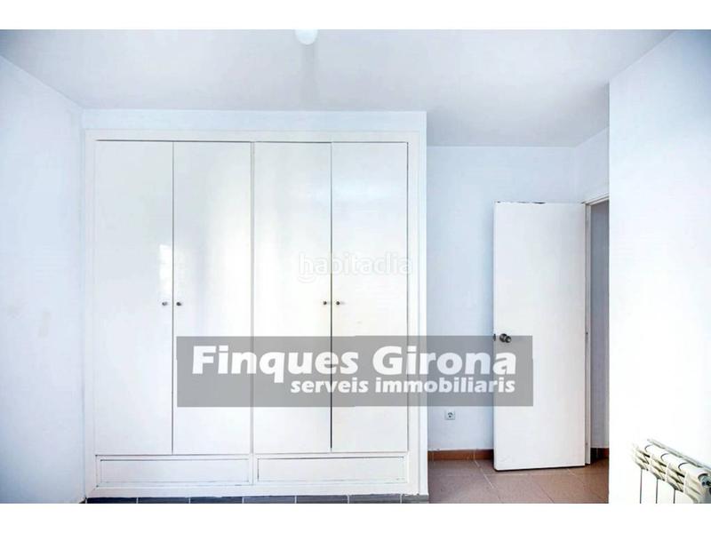 Foto d5573c25-756b-4f7f-aa7e-ae10a033e1d1. Appartamento con riscaldamento parcheggio piscina in Girona