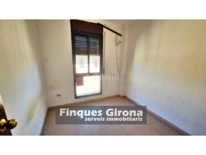 Foto 87304bdb-b5b8-4fb9-b23d-da28b3d6028c. Flat with parking pool in Palau Girona