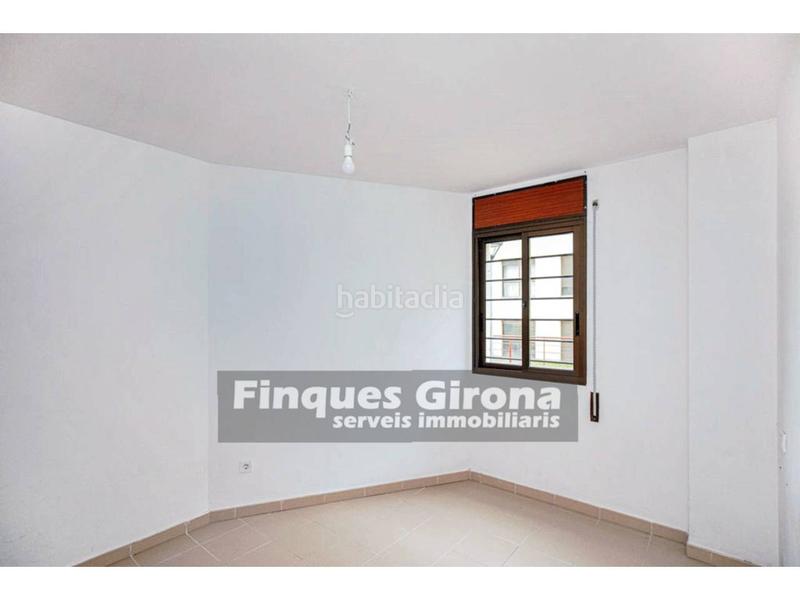 Foto 166f7e2a-43b3-4729-8b2a-2e32a9657940. Pis amb aparcament piscina a Palau Girona