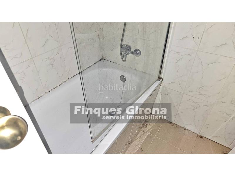 Foto 40052099-6add-4a06-ba50-1cc29fa91457. Pis amb aparcament piscina a Palau Girona