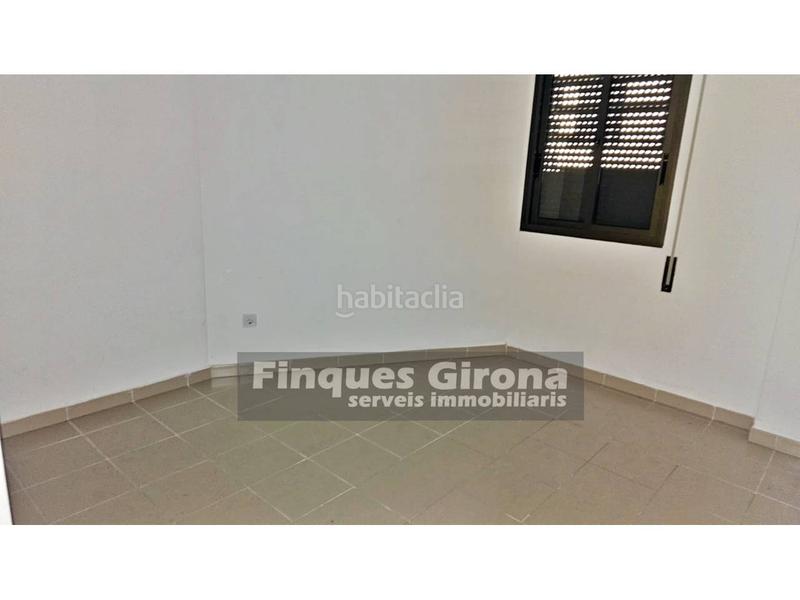 Foto 6b9bdd3b-2ef2-43d3-95d3-f82467b325db. Pis amb aparcament piscina a Palau Girona