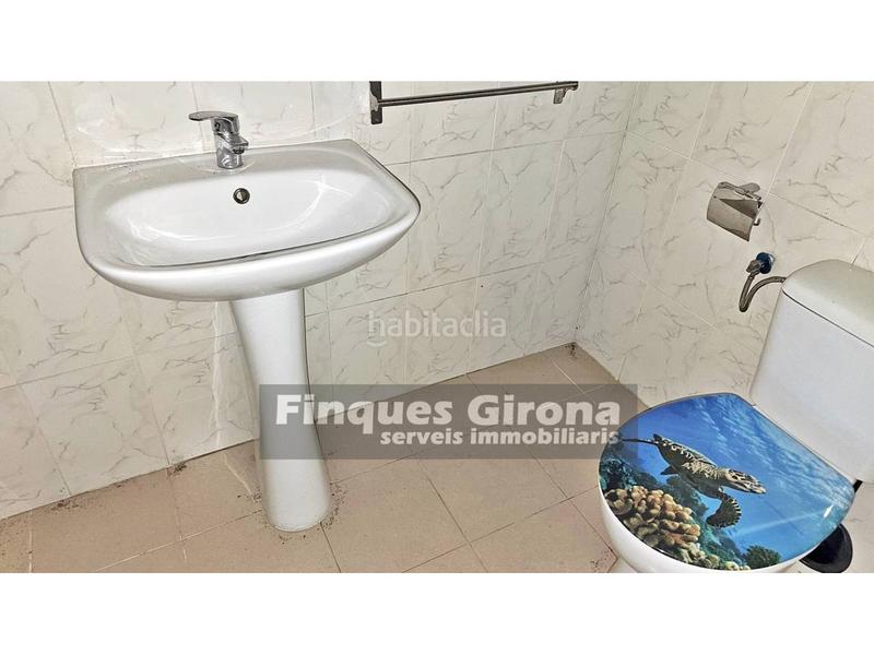 Foto cb8ec487-94a3-40c9-9d14-b7b1fb20ace8. Pis amb aparcament piscina a Palau Girona