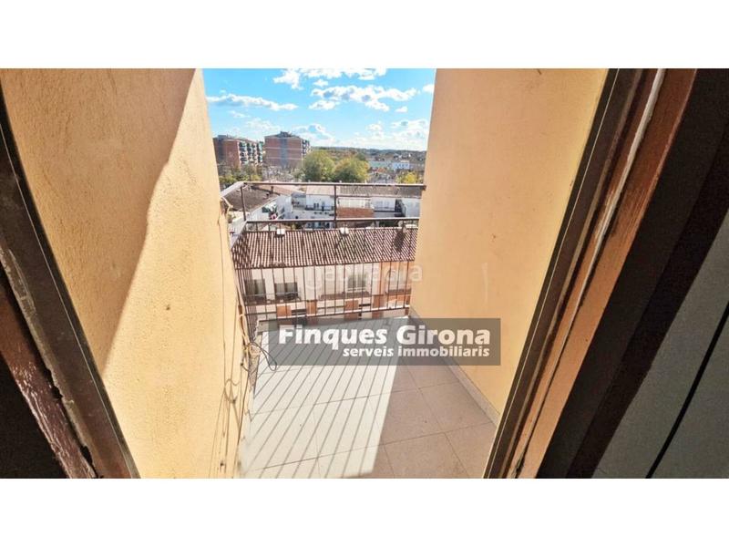 Foto 1913f290-7ef1-4857-b220-012a52c66acd. Pis a Centre Salt