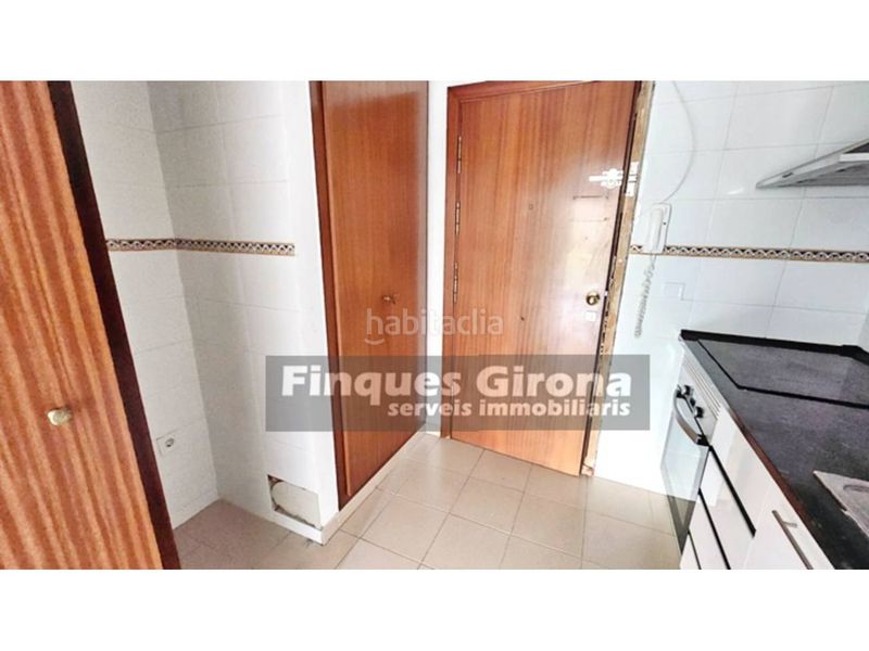 Foto 0082c5a2-8989-4dd8-a86c-65766ca1d746. Pis amb aparcament piscina a Palau Girona