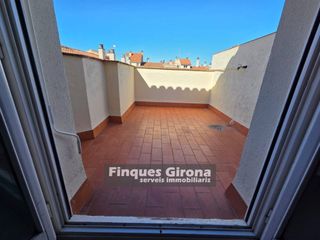 Duplex  Calle francesc macià. Ático dúplex en zona maçana de salt