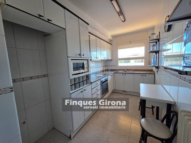 Foto c2bc0851-9837-47de-b04c-075fe612f6e8. Dúplex amb calefacció a Maçana Salt