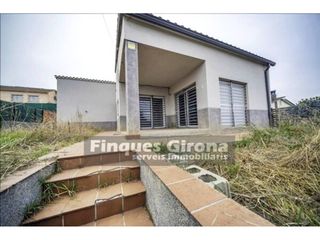 Maison  Calle vent sant. Casa con amplio terreno en santa coloma de farners