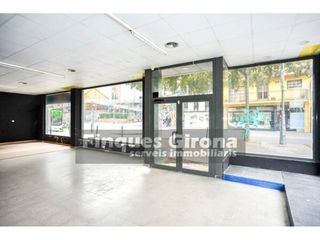 Local Comercial a Calle Santa Eugenia