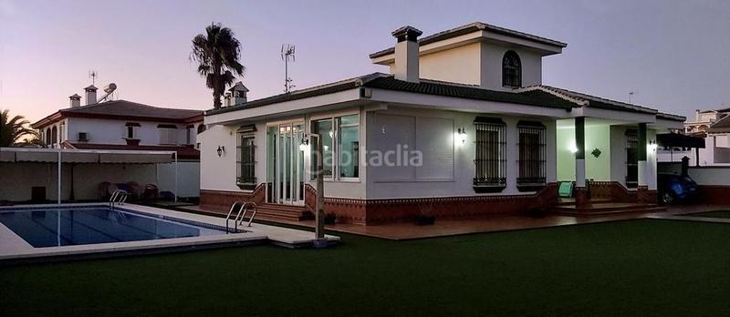 Foto 752d6a91-51b6-43bc-9fac-cadd745cfc35. Chalet with parking pool in Centro - Torre de la Higuera Almonte