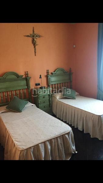 Foto 3c94e9cf-806d-4353-93e5-b98b3fe3e5c7. Chalet en Centro - Torre de la Higuera Almonte