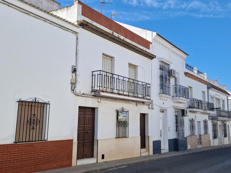 Foto 59d3d1d9-d5db-4466-a5c5-2eca018a0df7. Casa en Moguer