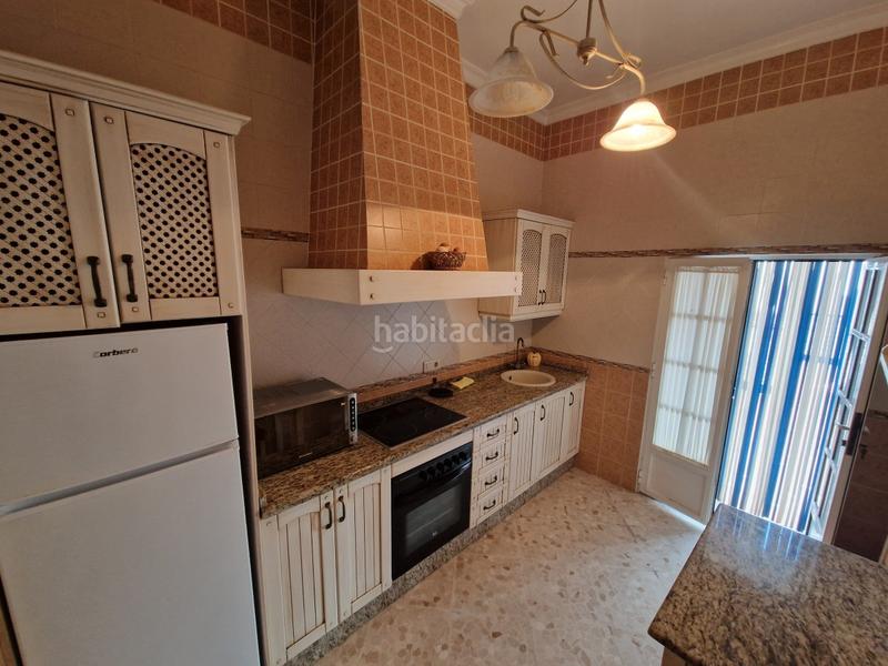 Foto ce9da250-1578-421e-812c-eedb3fe3b71d. House in Moguer