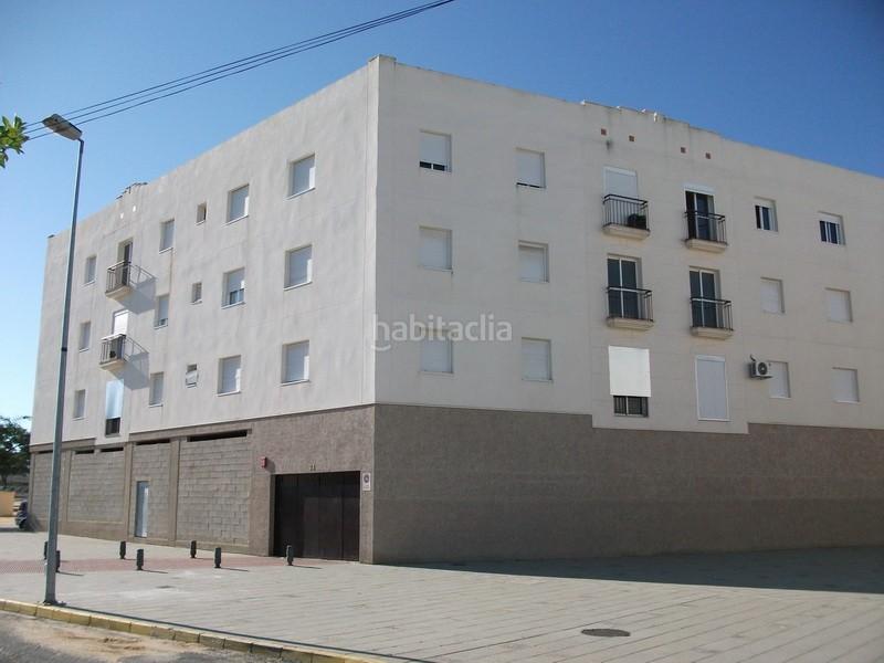 Foto 6a4ff235-0a42-4e0b-95e2-eda3b8bba734. Aparcament cotxe a Palma del Condado (La)