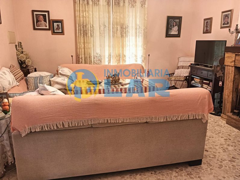 Foto 712472ec-935d-4d1e-9dda-d43f4703dfcf. Casa a Rociana del Condado