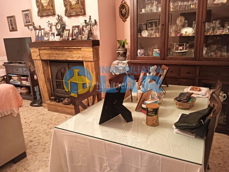 Foto e176234b-a802-487c-af65-aae664c3a5bf. Casa a Rociana del Condado