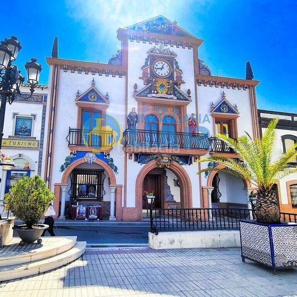 Foto 99a18fd1-38f8-4796-9d7f-219b3bf82ca0. Casa  para derribo en el centro de palos en Palos de la Frontera