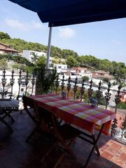Edifici  Carrer dels faigs. Unifamiliar aislada  castelldefels can roca