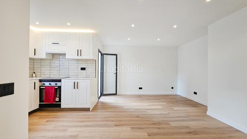 Foto 5beaccaf-cc55-4ce3-b21d-238e1f87df60. Pis a La Gavarra Cornellà de Llobregat